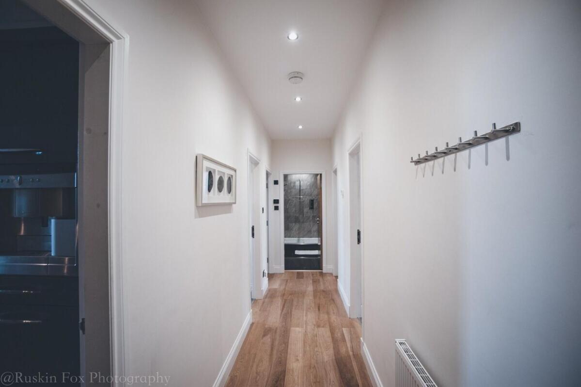 Impressive 3 Bedroom アバディーン エクステリア 写真
