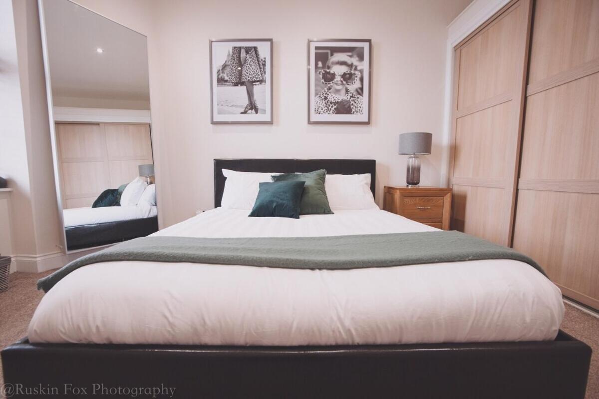 Impressive 3 Bedroom アバディーン エクステリア 写真