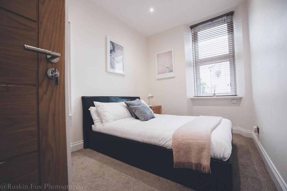 Impressive 3 Bedroom アバディーン エクステリア 写真